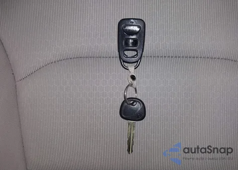 2017 Hyundai Elantra Se z USA, uszkodzony, nr VIN 5NPD84LFXHH135664